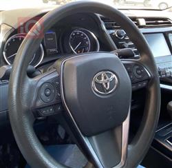 تۆیۆتا کامری